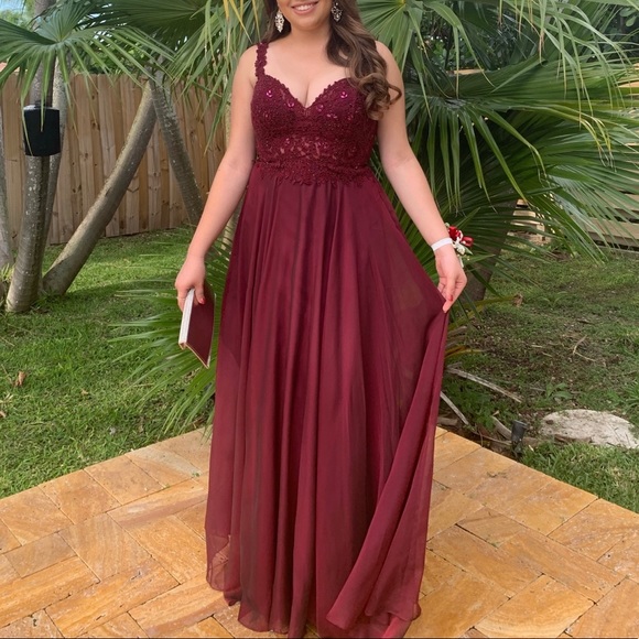 Prom Dress - Picture 3 of 5